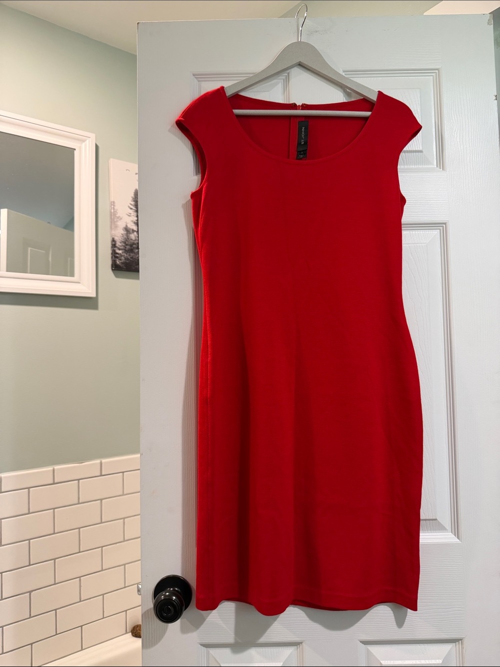 St. John Red Cap-Sleeve Scoop-Neck Midi Dress